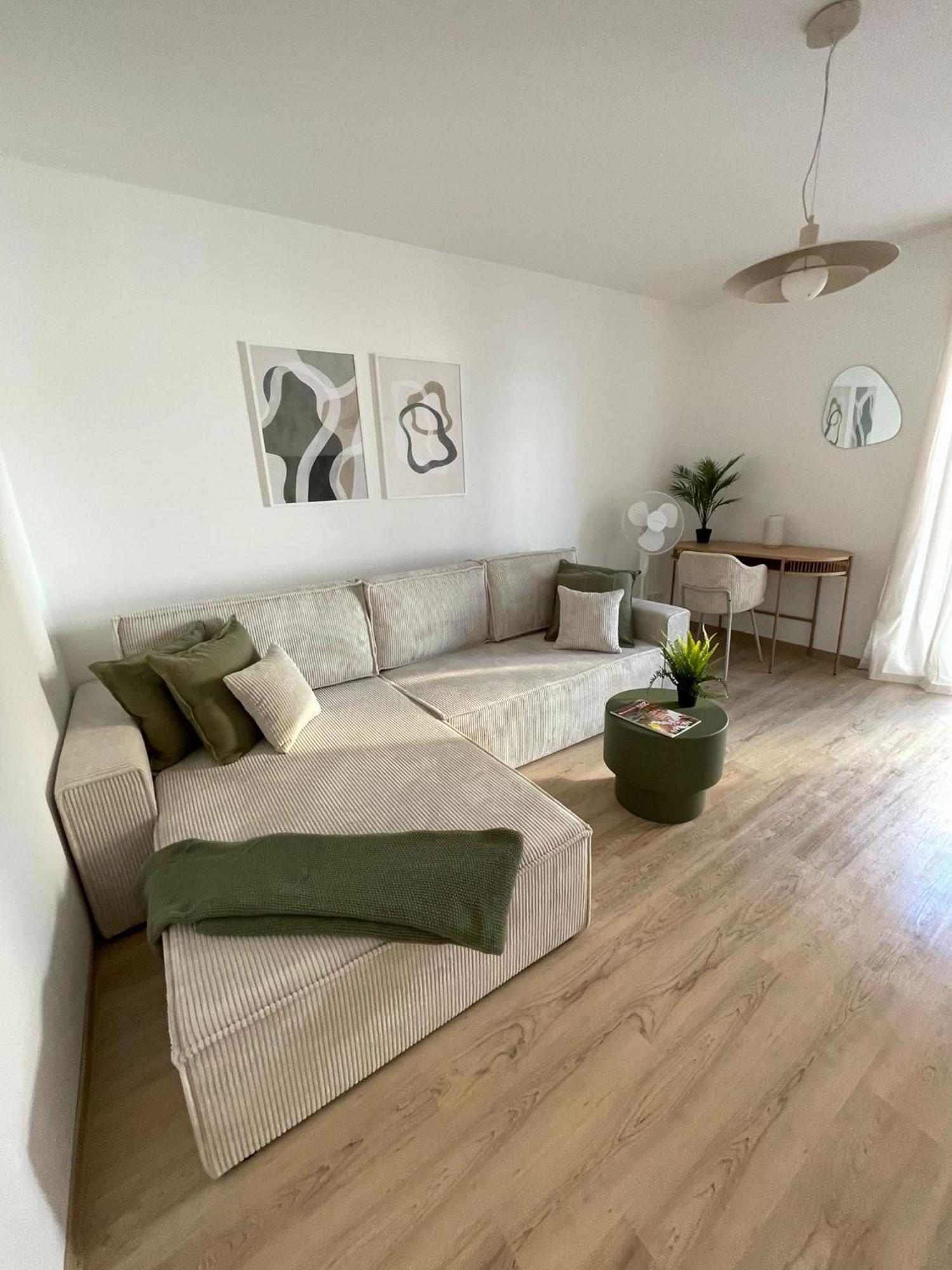 Lightplace • Design • Boxspring • Balkon • 2 Smart Tv •Innenstadt Braunschweig Luaran gambar