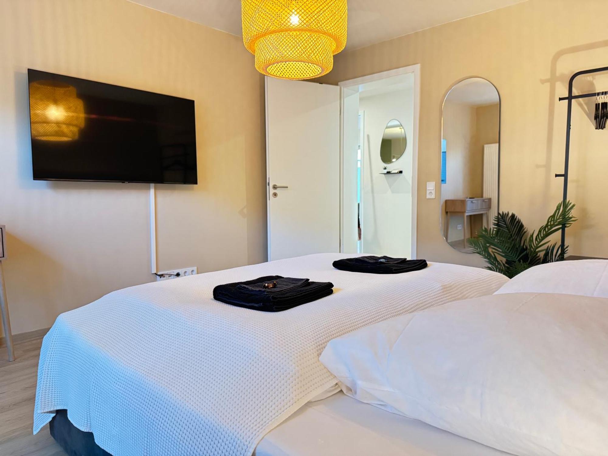 Lightplace • Design • Boxspring • Balkon • 2 Smart Tv •Innenstadt Braunschweig Luaran gambar